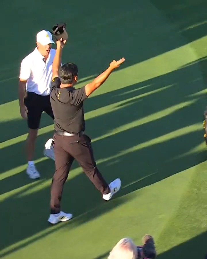ICE IN HIS VEINS 🥶 Si Woo Kim seals the Presidents Cup International Team sweep in foursomes Presidents Cup.