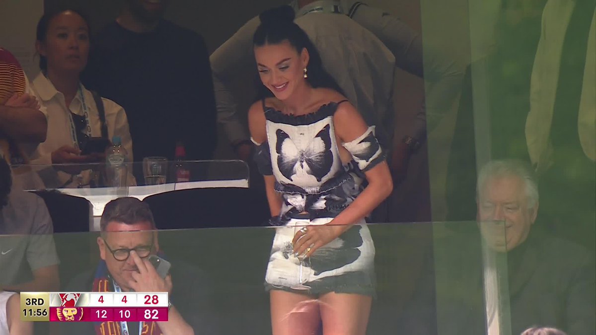 .KATY PERRY is all smiles at the 'G ❤️ #AFLGF
