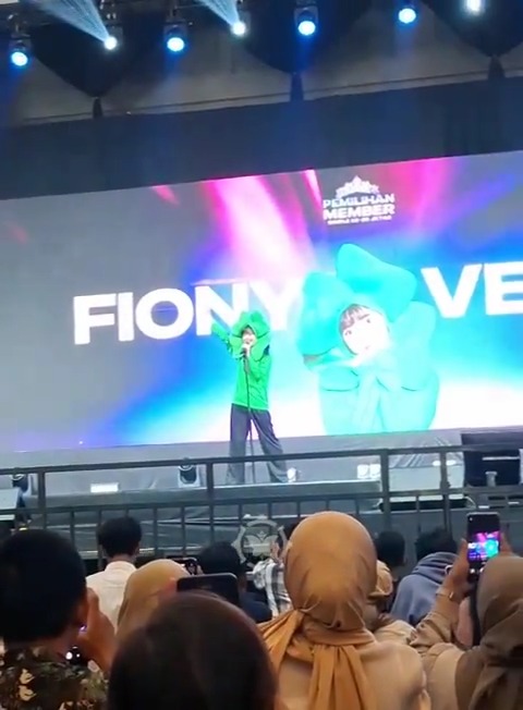 SEMANGGI, SEMANGGI, SEMANGGI ๐๐ #AKUSEMANGGI ๐ #WANDERLUST ๐ฆ Fiony Alveria Tantri