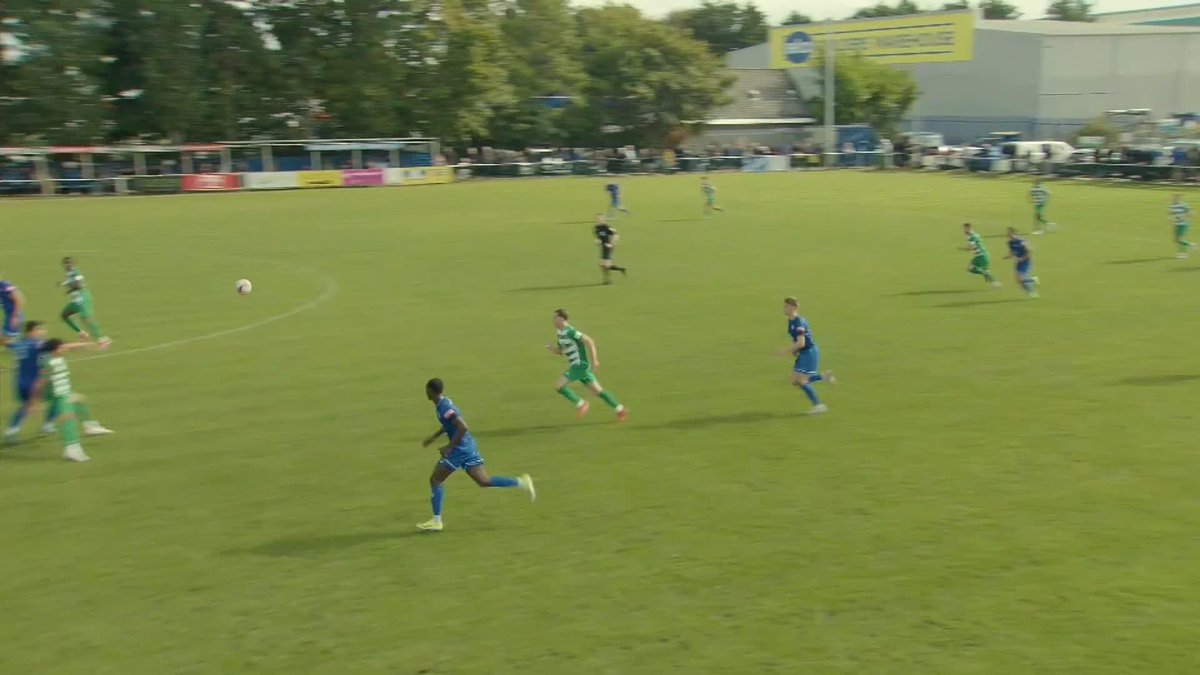 Around and in 🔄 The composure on display from Darren Stephenson to give Farsley Celtic the lead 😮‍💨 #EmiratesFACup