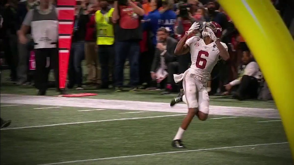Arguably college football's most titanic clash 😤 Ryan McGee tells the tale of the Dawgs &amp; Tide 🐶🐘 Georgia Football | Alabama Football