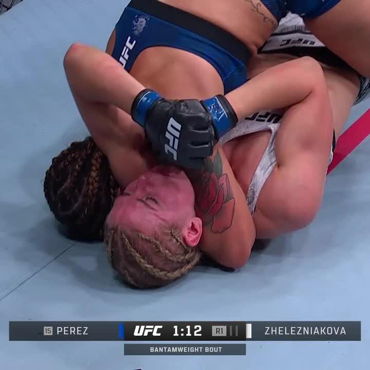 AILIN PEREZ GETS THE SUBMISSION WIN IN ROUND ONE 🔒 #UFCParis