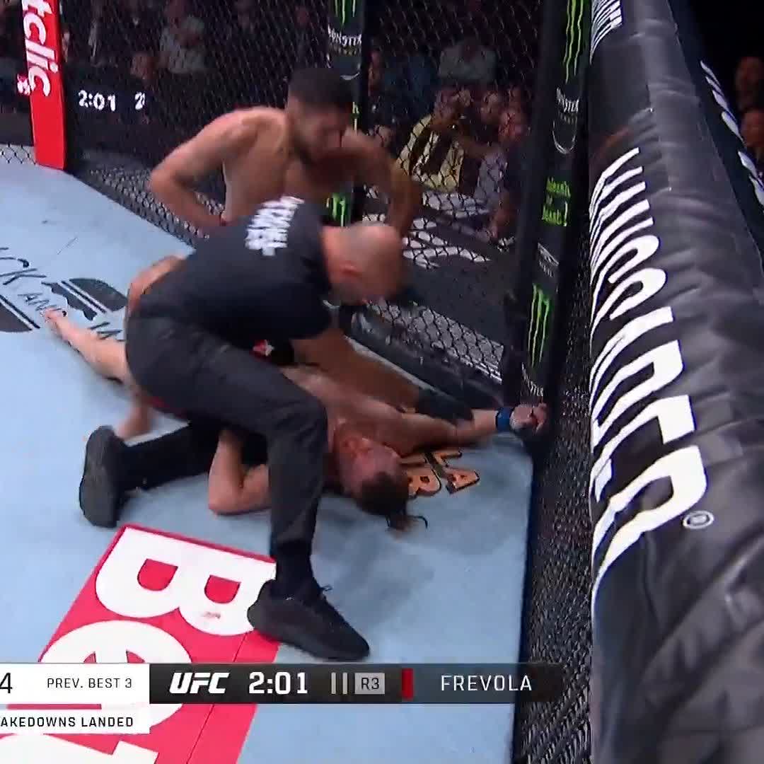 WHAT A KO 🤯 Ziam Fares MMA puts an end to this one with a vicious finish #UFCParis