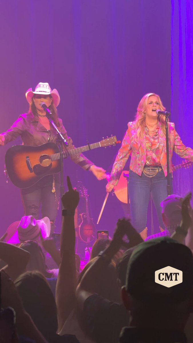 From TootsiesOrchidLounge to Ryman Auditorium Mother Church 🙌 ⛪ Terri Clark headlines one of the most coveted venues in country music with sister friends Ashley McBryde and Trisha Yearwood by her side ❤️