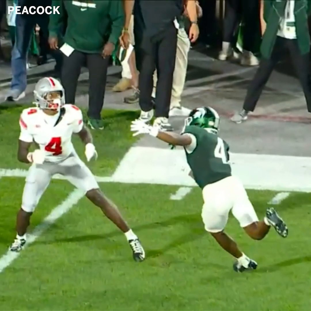 TWO UNBELIEVEABLE ONE-HANDED CATCHES BY JEREMIAH SMITH 🤯 THEY CAN'T GUARD HIM 👀