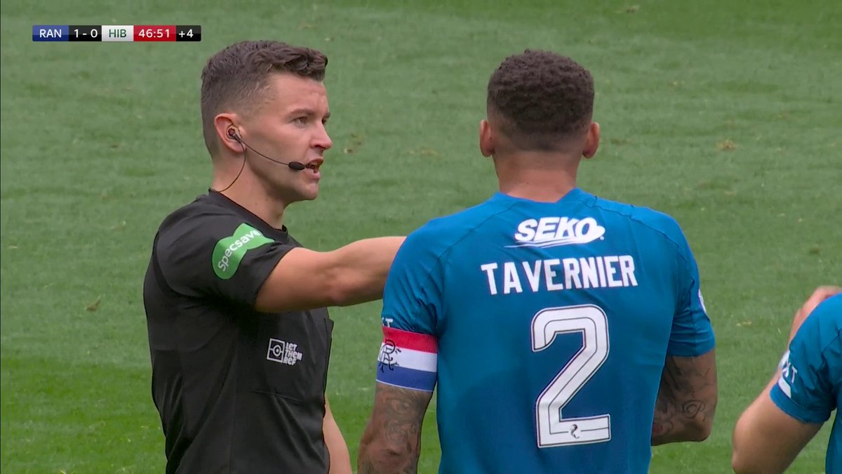 🧤 Butland SAVES the penalty! The Rangers goalkeeper denies Mykola Kukharevych from the spot ⤵️