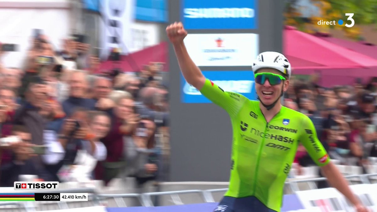 🚴 #Zurich2024 | 🌈 TADEJ POGAČAR CHAMPION DU MONDE APRÈS UNE COURSE TOTALEMENT FOLLE ! 🤯 Il l'a fait : après 100km d'échappée, le Slovène décroche son premier maillot arc-en-ciel et rentre encore un peu plus dans l'histoire du cyclisme ! C'est fou !