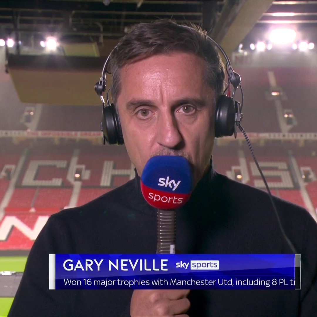 "Are the players not buying into what Erik ten Hag is telling them to do or do they not believe in it?" 🤔 Gary Neville says the Manchester United players' application to applying Ten Hag's plans is 'abysmal' 😳