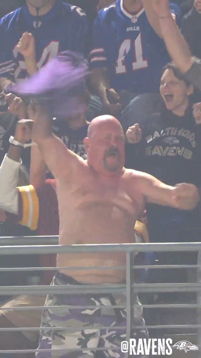 Real Fan Dan came ready for primetime!! 😂