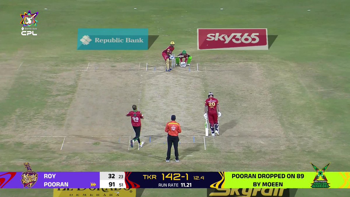 HUNDRED FOR NICHOLAS POORAN IN CPL...!!!! 🙇 - Pooran is a beast in T20s, What a remarkable consistency.