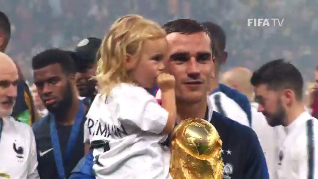 La Coupe du monde 2018 d’Antoine Greizmann 🇫🇷… ▫️ Aucun joueur n’a plus été élu Homme du match que lui dans la compétition (3) ▫️ Deuxième meilleur buteur ⚽️ ▫️ Co-meilleur passeur décisif 🎯 ▫️ Homme du match de la finale 🌟 Et le titre au bout… 🏆