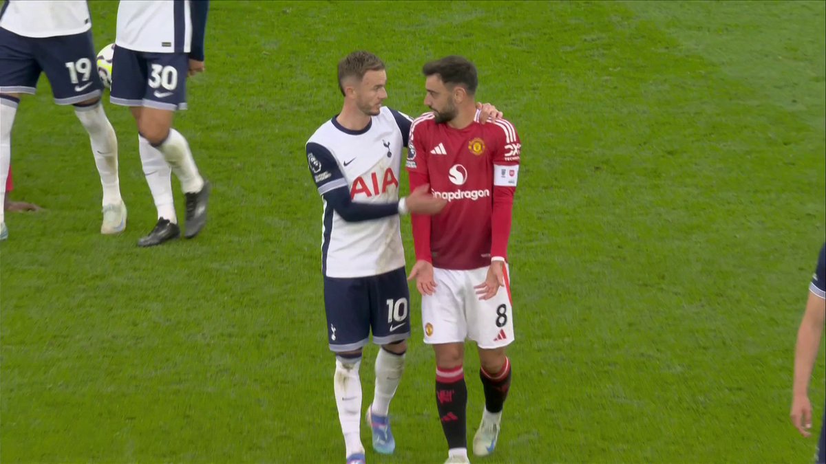 "When you see it a more palatable decision would be yellow card" 🟨 Dermot Gallagher says it was the wrong decision to send Bruno Fernandes off against Tottenham ❌