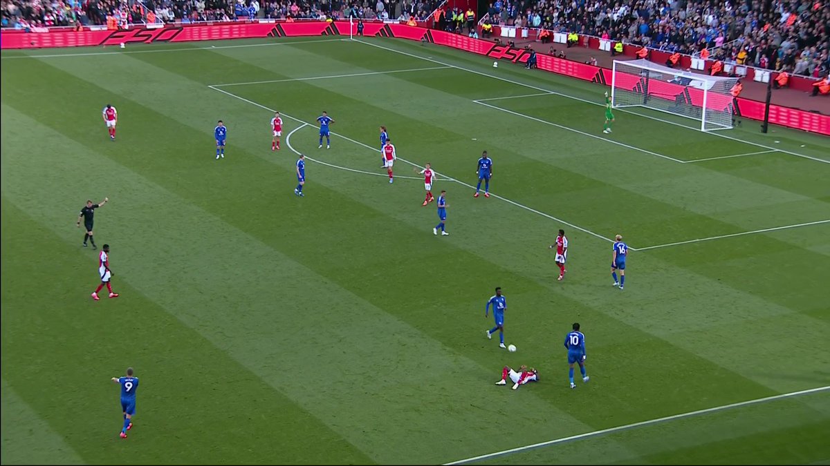"If you want players yellow carded for that we're going to have a lot of players sat in the stands this season" 🟨 Dermot Gallagher agrees with the on-field decision to not caution Wilfred Ndidi for delaying the restart ⏱️