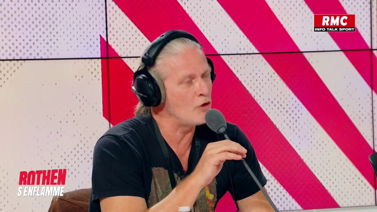 🗣️ Manu Petit: "Griezmann a pris une énorme carotte. Depuis 2 ans il est obligé de la fermer, de courber l'échine. On l'a mis sur le banc, on lui a manqué de respect alors qu'il a toujours porté haut et fort les couleurs de l'équipe de France" ▶️