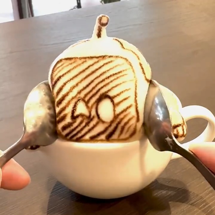 ゲームのおともに、アストロのぷにぷにラテアートはいかがですか？☕️ #コーヒーの日 #アストロボット #ASTROBOT