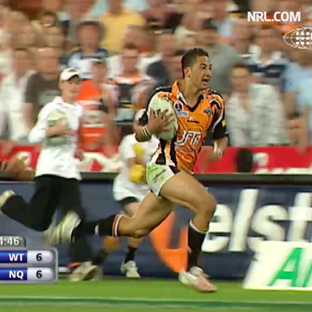 Marshall skips away! Marshall skips away! 🐯 #NRLThrowback
