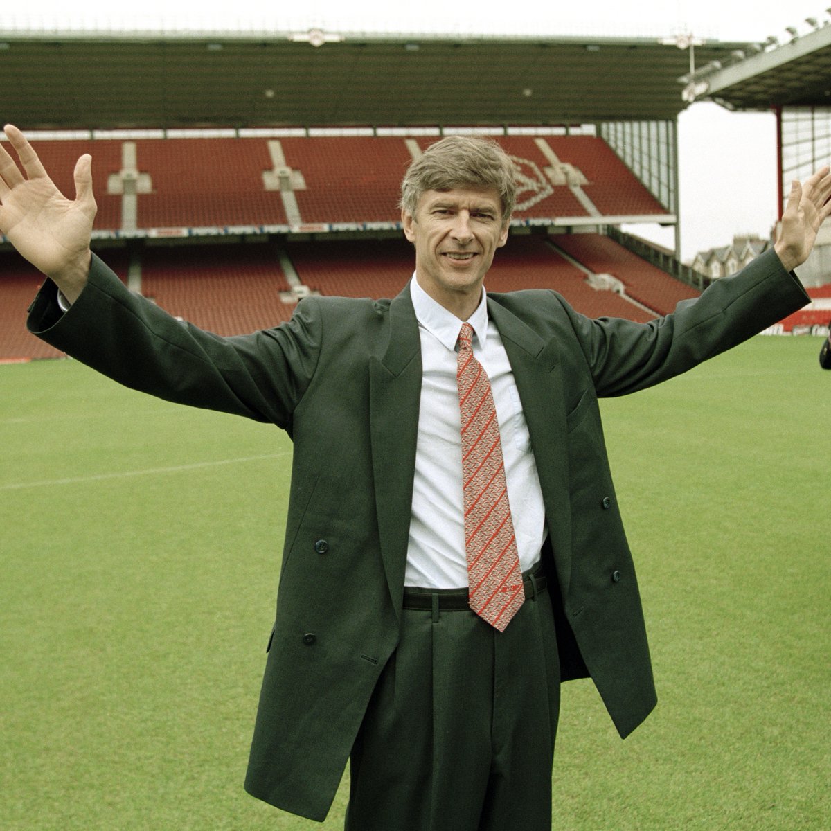 1,235 matches. Endless memories. On this day in 1996, our 22-year journey with Arsene Wenger at the helm officially began ❤️
