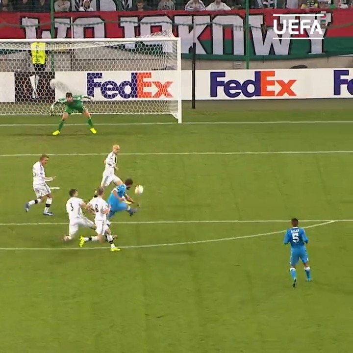 Golazo for Gonzalo 🤤 🗓️ #OTD in 2015 #UEL | Official SSC Napoli
