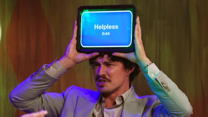 Gavin Leatherwood really locked into this game of Heads Up. IT'S WHAT'S INSIDE premieres this Friday!