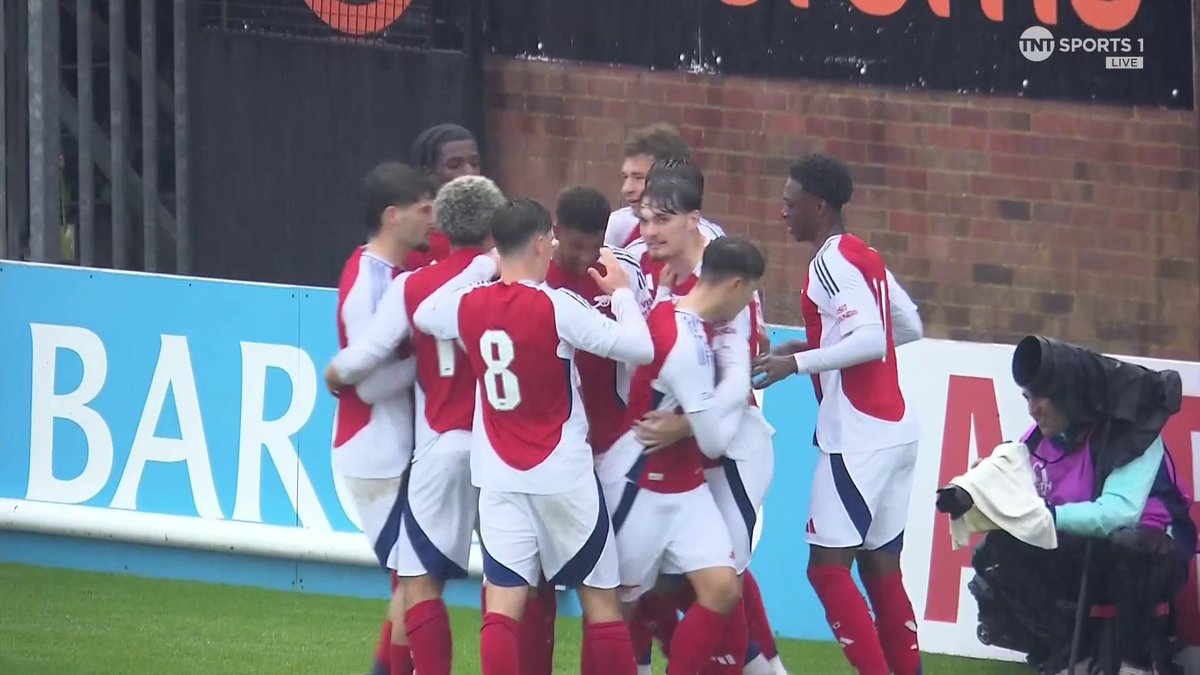 Andre Annous gives Arsenal U19 the lead against PSG U19 🔥 A brilliant play of the Gunners 🤩