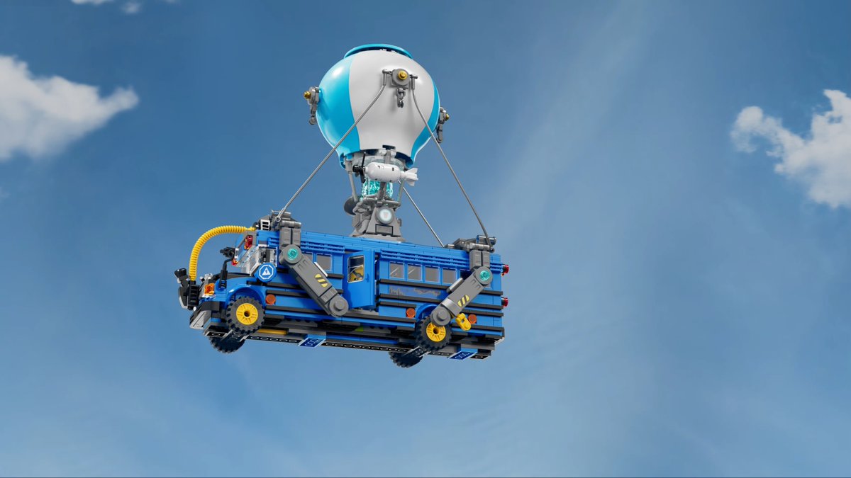 900+ Bricks to thank the Bus Driver with 🧱 Build the Fortnite Battle Bus IRL with new LEGO Fortnite sets – available now: