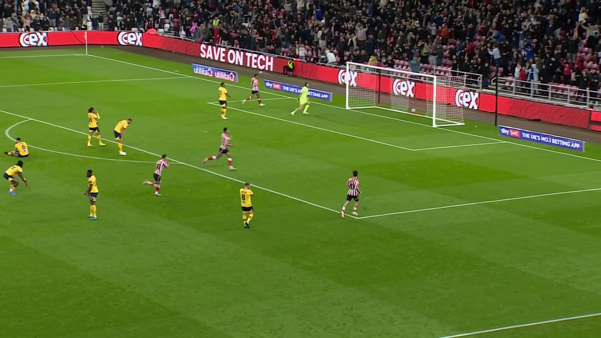 🚀 Jobe Bellingham off the mark in style for Sunderland AFC! #EFL | #SkyBetChampionship