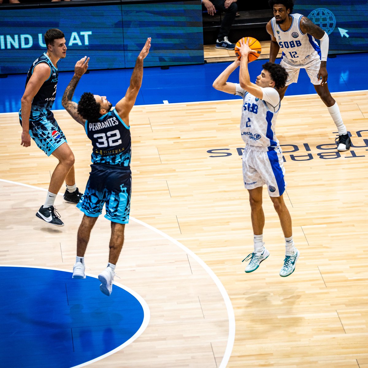 Nolan Traore's first game in the league: 🔹 26min 🔹 27pts 🔹 5ast 🔹 +25 🔹 18 years of age #BasketballCL I Saint-Quentin Basket Ball