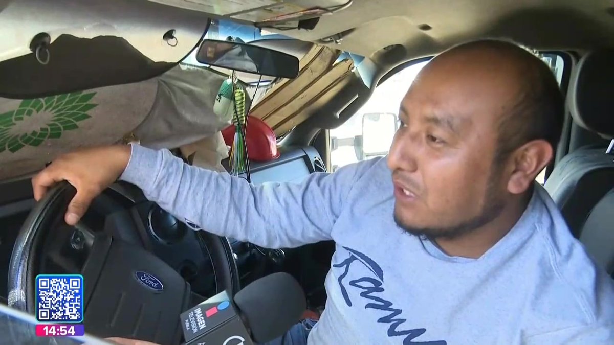 En los #vehículos con placas de otros estados no aplican las sanciones por exceso de #velocidad, cuestión que los conductores poblanos consideran completamente injusto debido a que los choferes #foráneos llegan a ser los causantes de #incidentes viales. Mi compañero Manuel Herrera Badillo tiene los detalles. #NoticiasPuebla #Puebla #JuanCarlosValerioNoticias