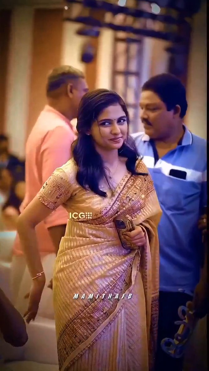 Mamitha Baiju blessing your night!❤️