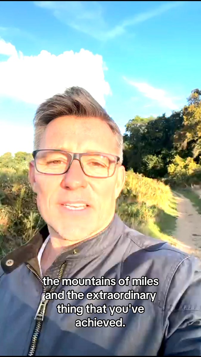 A few familiar faces decided to wish us a happy birthday 🤩 🌳 #loveparkrun