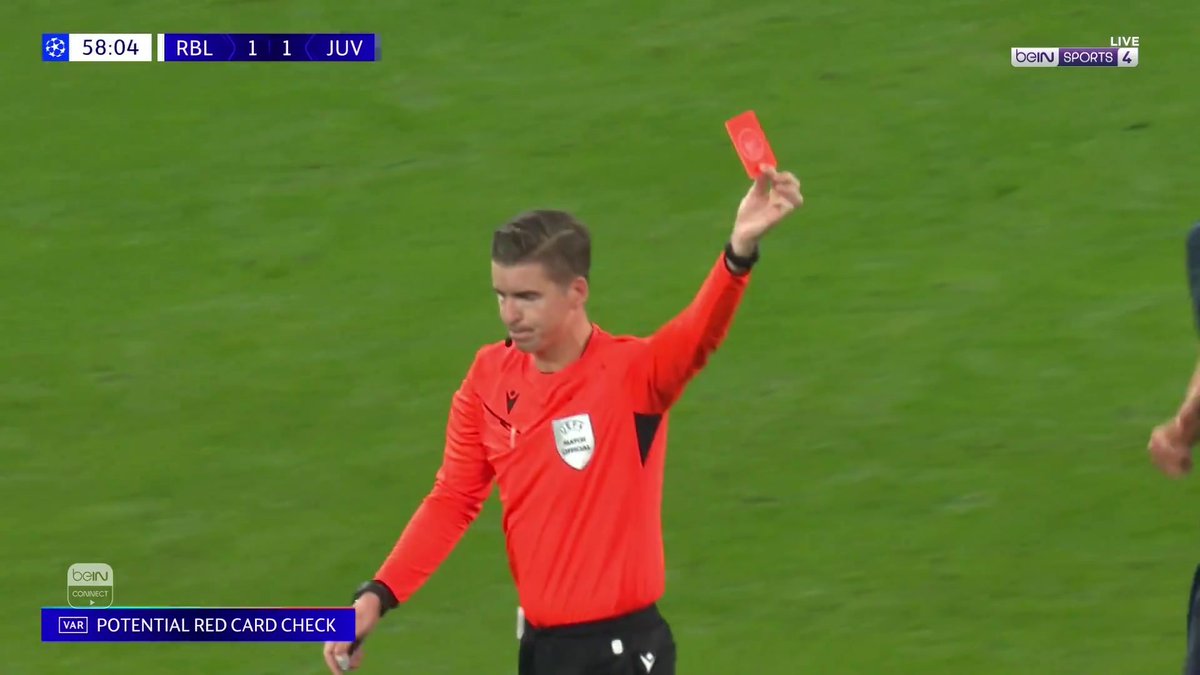 هل القرار الحكم صحيح !!! 🟥 الحكم يطرد حارس يوفنتوس #دوري_أبطال_أوروبا