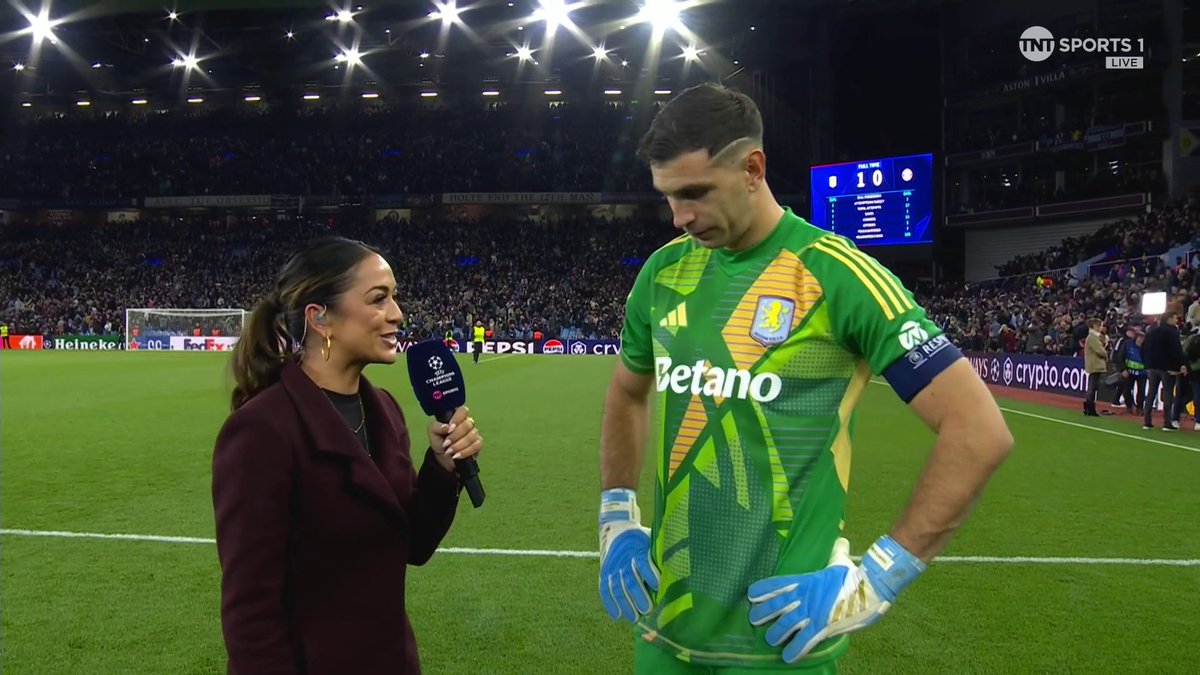 "It's a statement" 👊 Emi Martínez shares his reaction to Villa's historic win over Bayern with Jules Breach 🤩 📺 TNT Sports & discovery+ UK