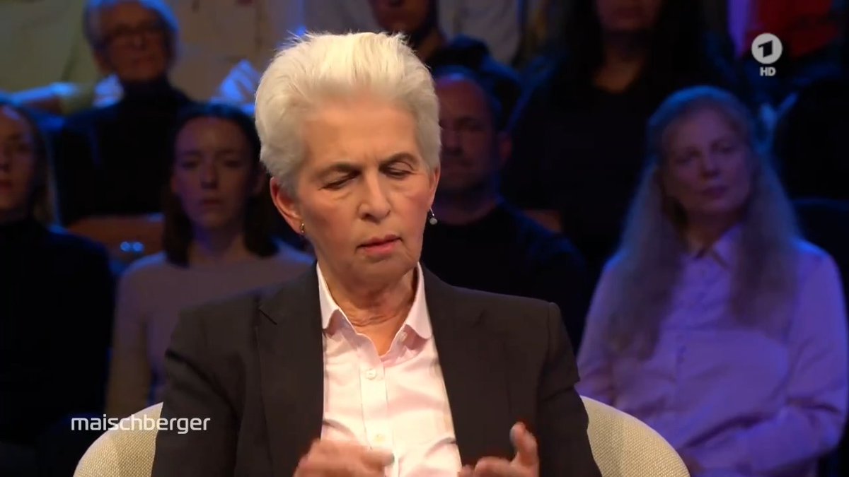 „Wenn die #Ukraine fällt, dann wird Wladimir #Putin Atem holen“, so Marie-Agnes Strack-Zimmermann (Marie-Agnes Strack-Zimmermann, @FDP). Mit #Moldawien und #Georgien würden wir „noch andere Schlachtfelder haben“. #maischberger Das Erste