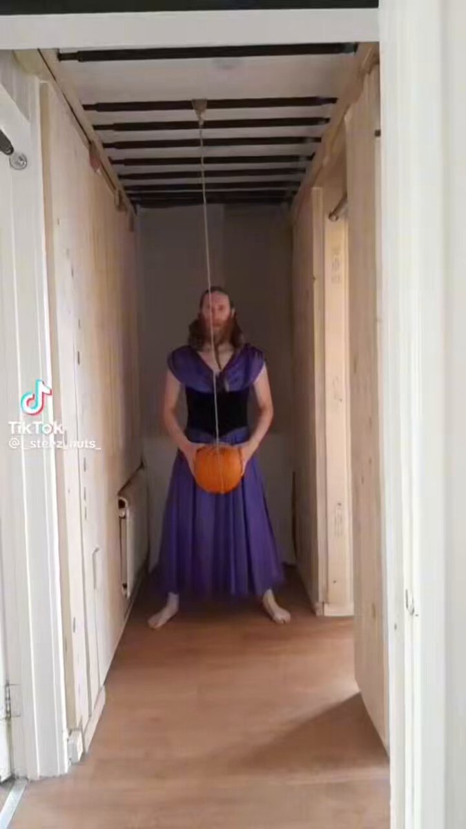 New Hallowiener cbt task just dropped: