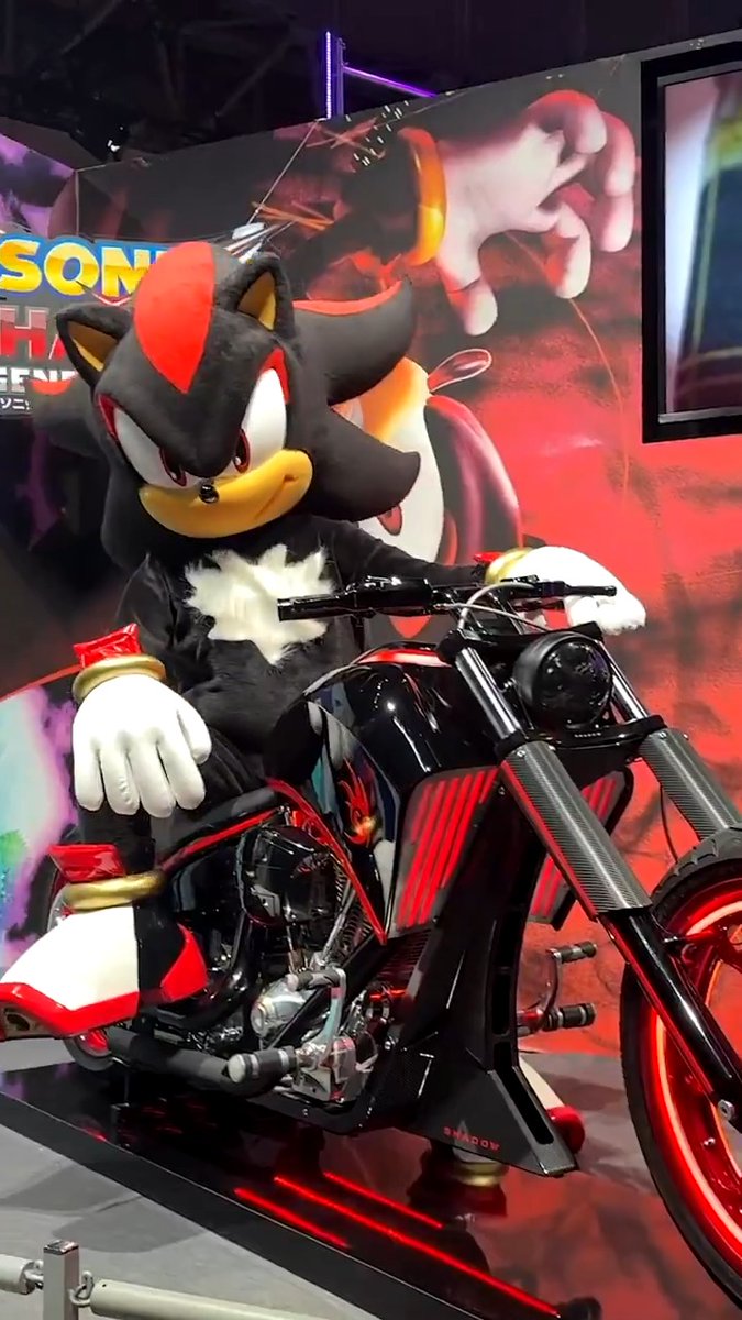#TGS2024 あちこちに現れたシャドウ! Shadow was spotted everywhere at the Tokyo Game Show 2024⚫💨 #SegaAtlusTGS2024