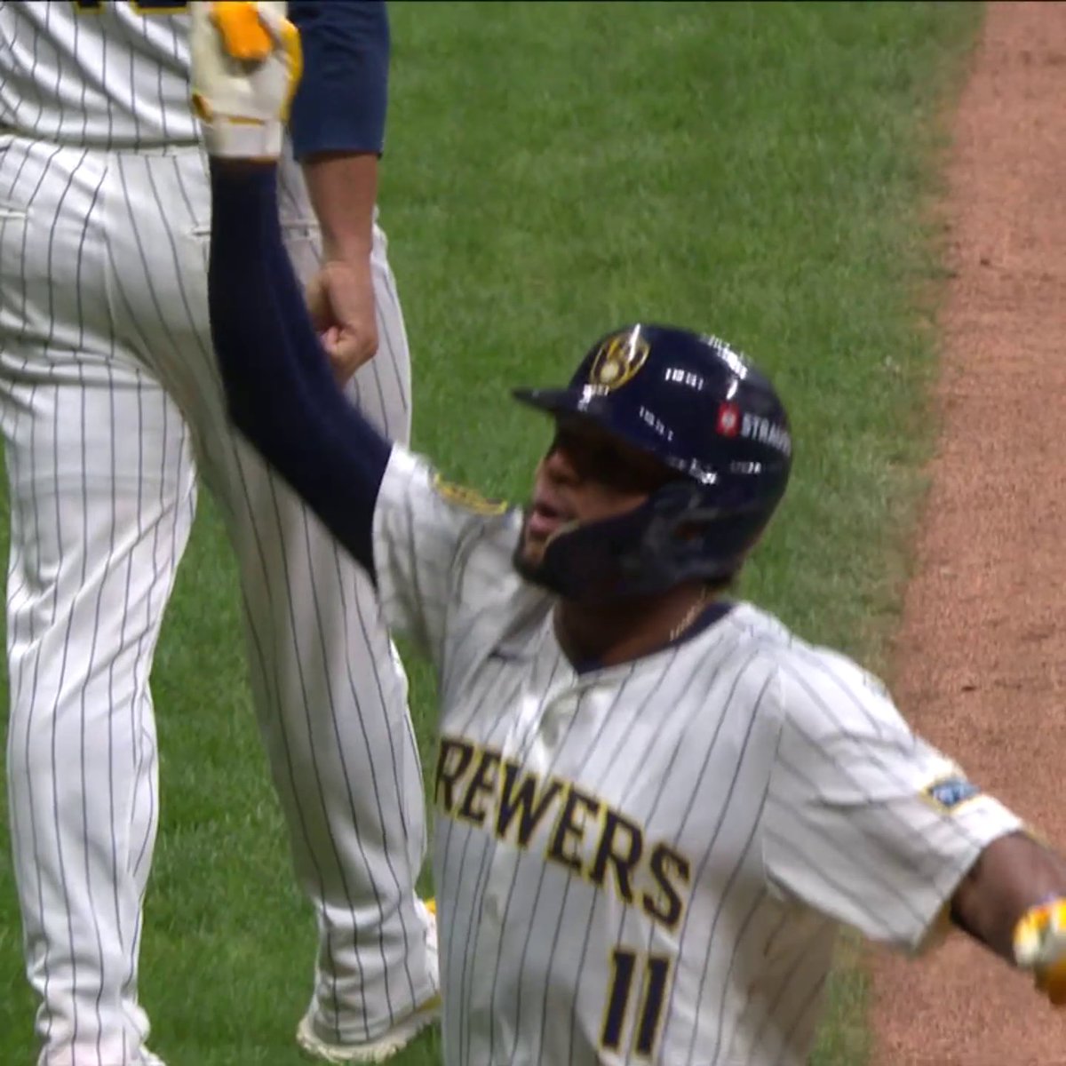 JACKSON CHOURIO TIES IT UP FOR THE BREWERS WITH A SOLO HOMER IN THE 8TH 😱 TUNE IN NOW ON ESPN 📺