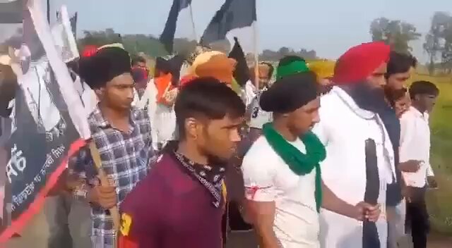 किसान क़ौम के लिये लड़ने ओर किसानों के लिए जान लुटाने वाले। खेती किसानी के लिए कुर्बान हुऐ #लखीमपुर_खीरी नरसंहार के शहीद किसान भाईयों की पुण्यतिथि पर शत शत नमन... शंभू और खनौरी बॉर्डर पर हकों की ज़ंग जारी है #लखीमपुर_खीरी