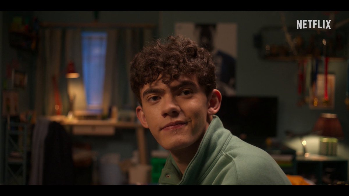 The first Nick and Charlie "I Love You" scene has arrived. Heartstopper Season 3 is FINALLY HERE 🍂
