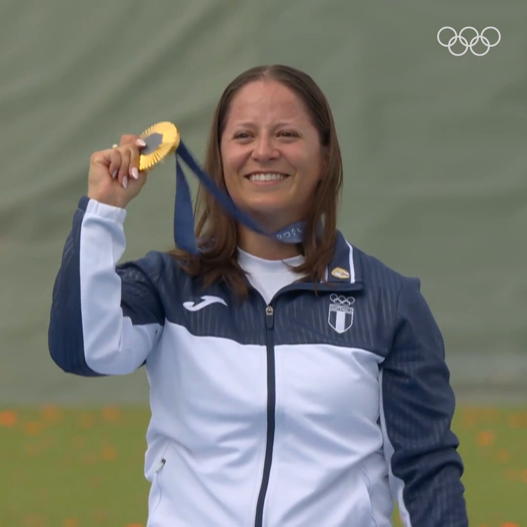 ¡QUÉ LINDOS RECUERDOS! 🇬🇹 😍 Les presentamos a Erick, Jean Pierre y Adriana, los tres medallistas de 𝗚𝘂𝗮𝘁𝗲𝗺𝗮𝗹𝗮 de la historia olímpica. 🥇🥈🥉 #JuegosOlímpicos #Paris2024