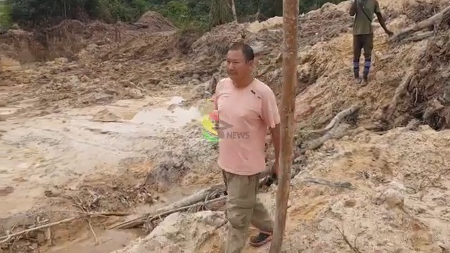 The Paramount Chief of Lower Axim, Awulae Attibrukusu III, has led an operation with his subchiefs to arrest illegal miners at some illegal mining sites in the Nzema East Municipality of the Western Region. #TV3GH