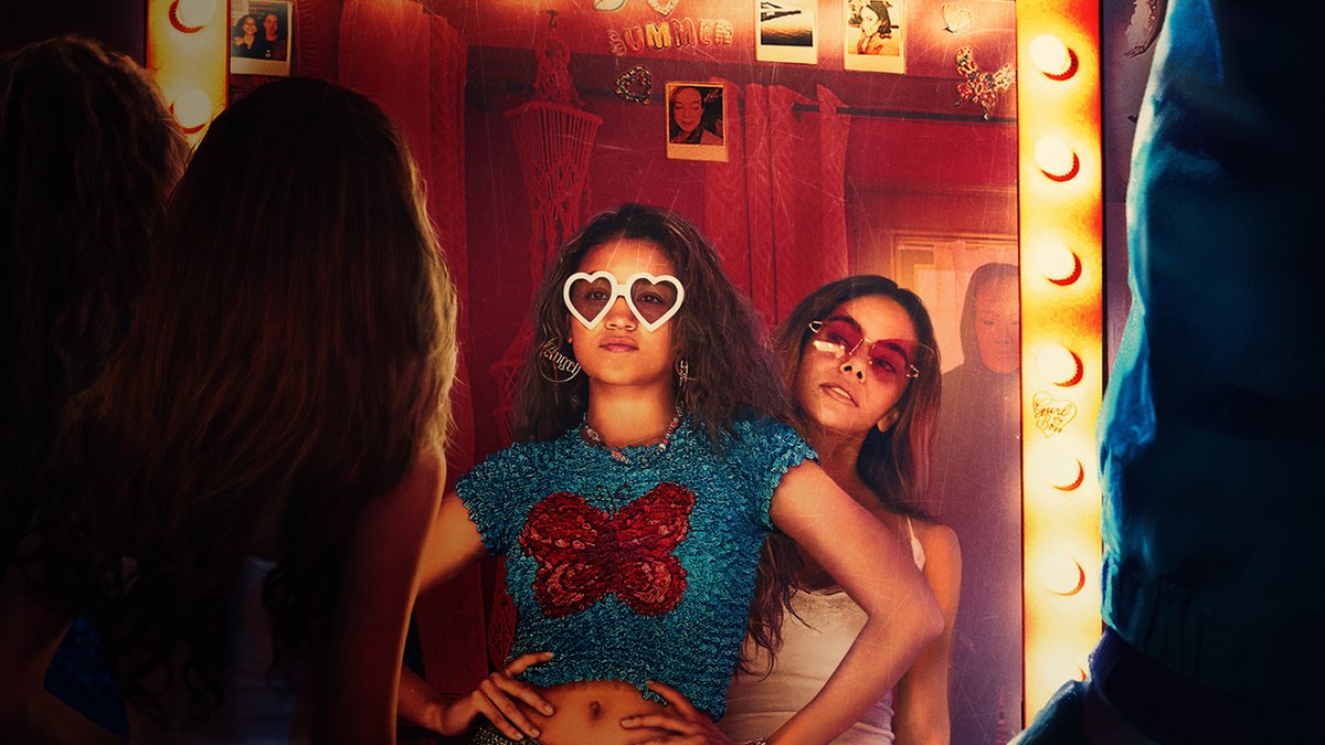 A teenage girl travels back to the early 2000s to stop a killer from murdering her sister. Madison Bailey and Antonia Gentry star in Time Cut. Premiering October 30!
