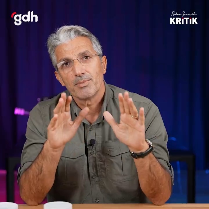 🗣️ Nedim Şener: 💢 Siyonist askerlerin kollarında Anadolu toprakları da var. 💢 Türkiye bir tehlike görmeseydi sınır ötesi operasyonları neden yapsın? 💢 Mossad ajanının Türkiye için söyledikleri çok açık! Türkiye İran'dan daha büyük bir tehlikedir. Kritik yayında! 👇🏻