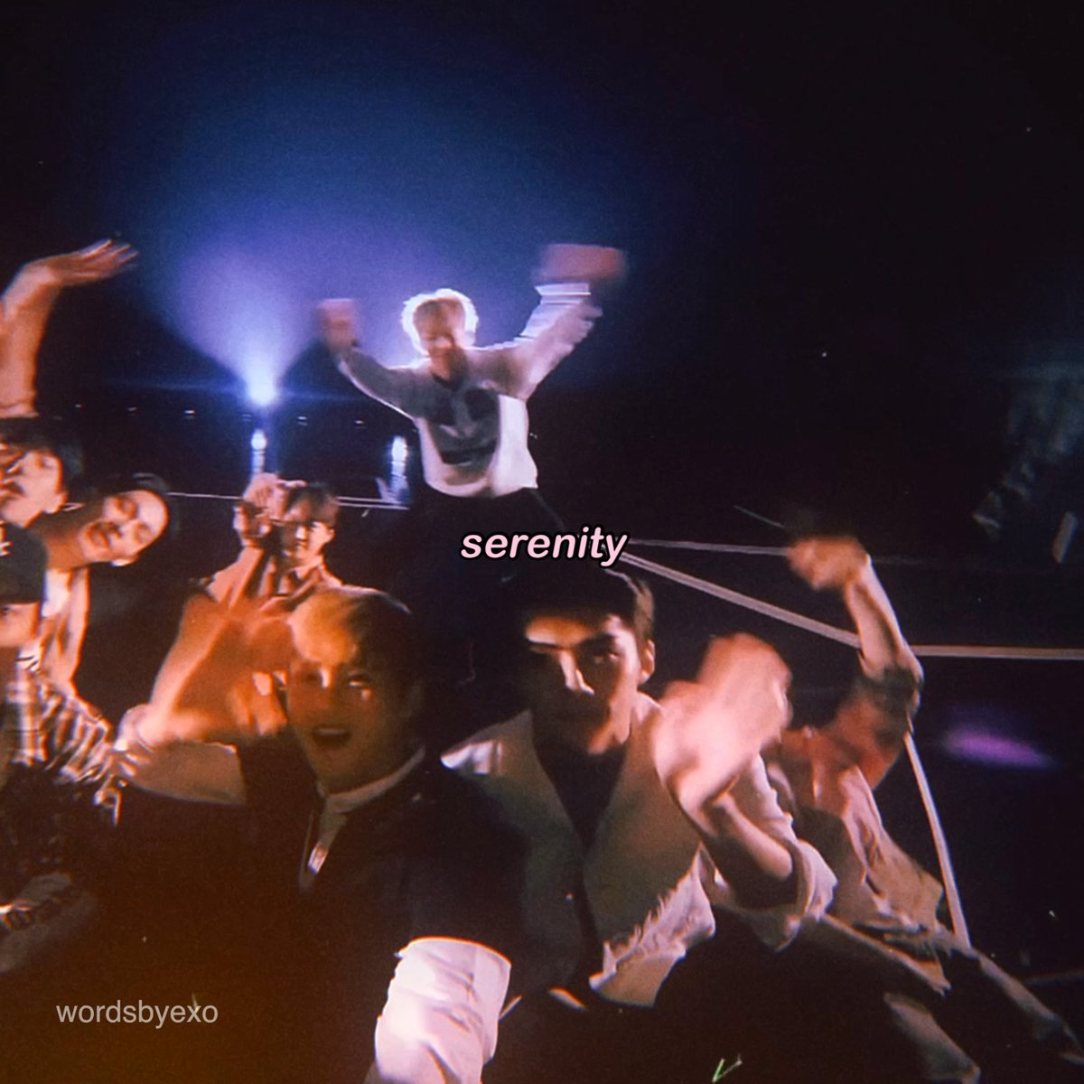 Why no one told me about this video ? :’( the we are one exo sarahanga is strong right now
