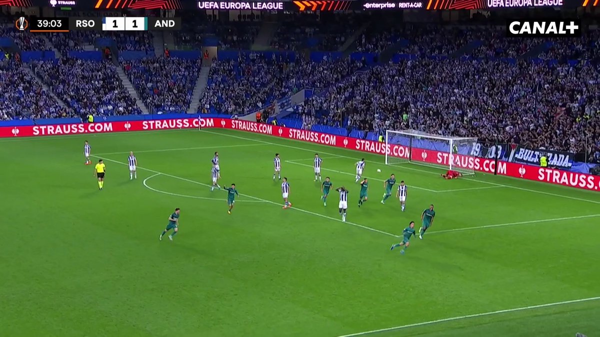 🚨 ALERTE BIJOU Théo Leoni vient décocher une volée SU-BLIME dans la lucarne de Remiro ! 🌟 #RSOAND | #UEL