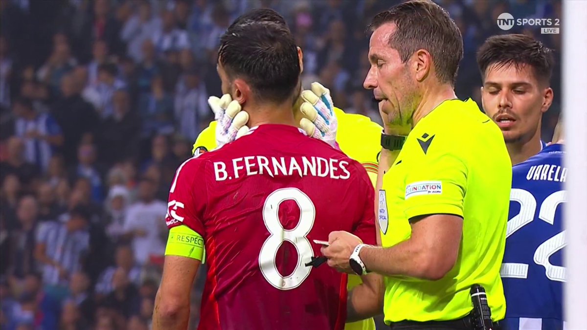 Bruno Fernandes is SENT OFF! 🟥 The Man United captain is shown a second yellow for dangerous play 😬 📺 TNT Sports & discovery+ UK