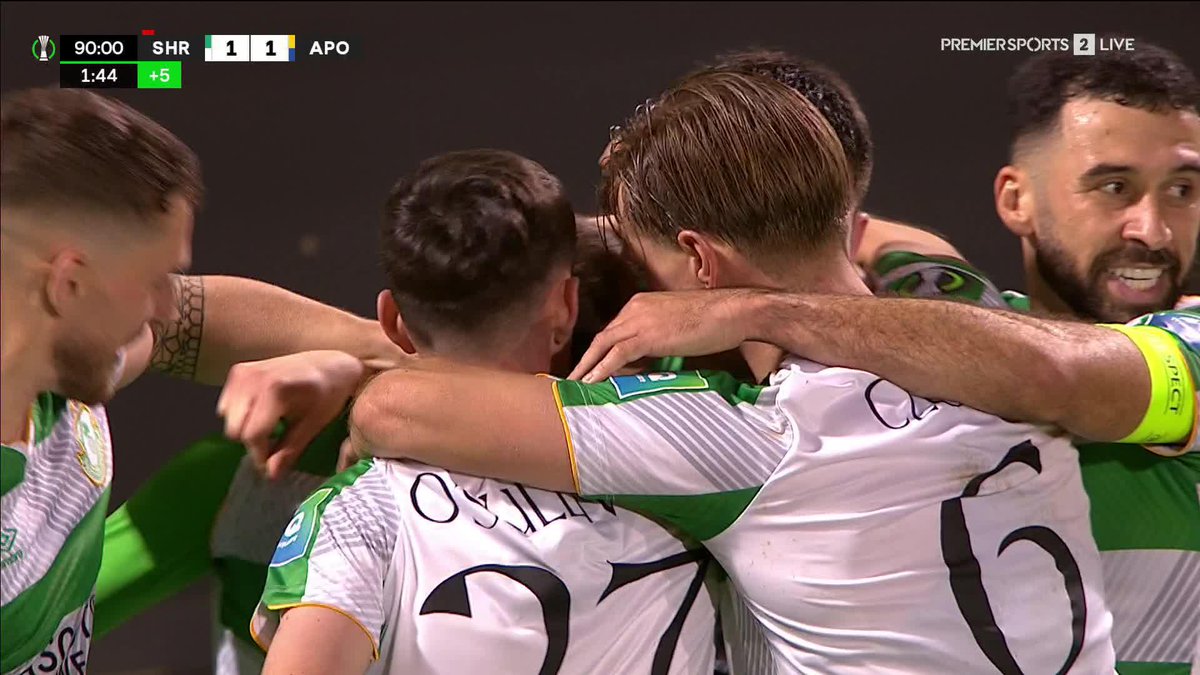 Late scenes in Tallaght! 😱 Ten-man Shamrock Rovers FC equalise in added-time as Dylan Watts heads in ☘️