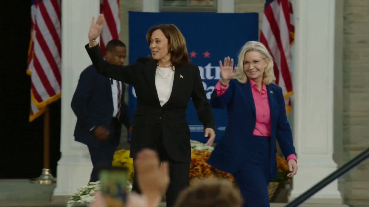 Country over party 🇺🇲🇺🇲🇺🇲