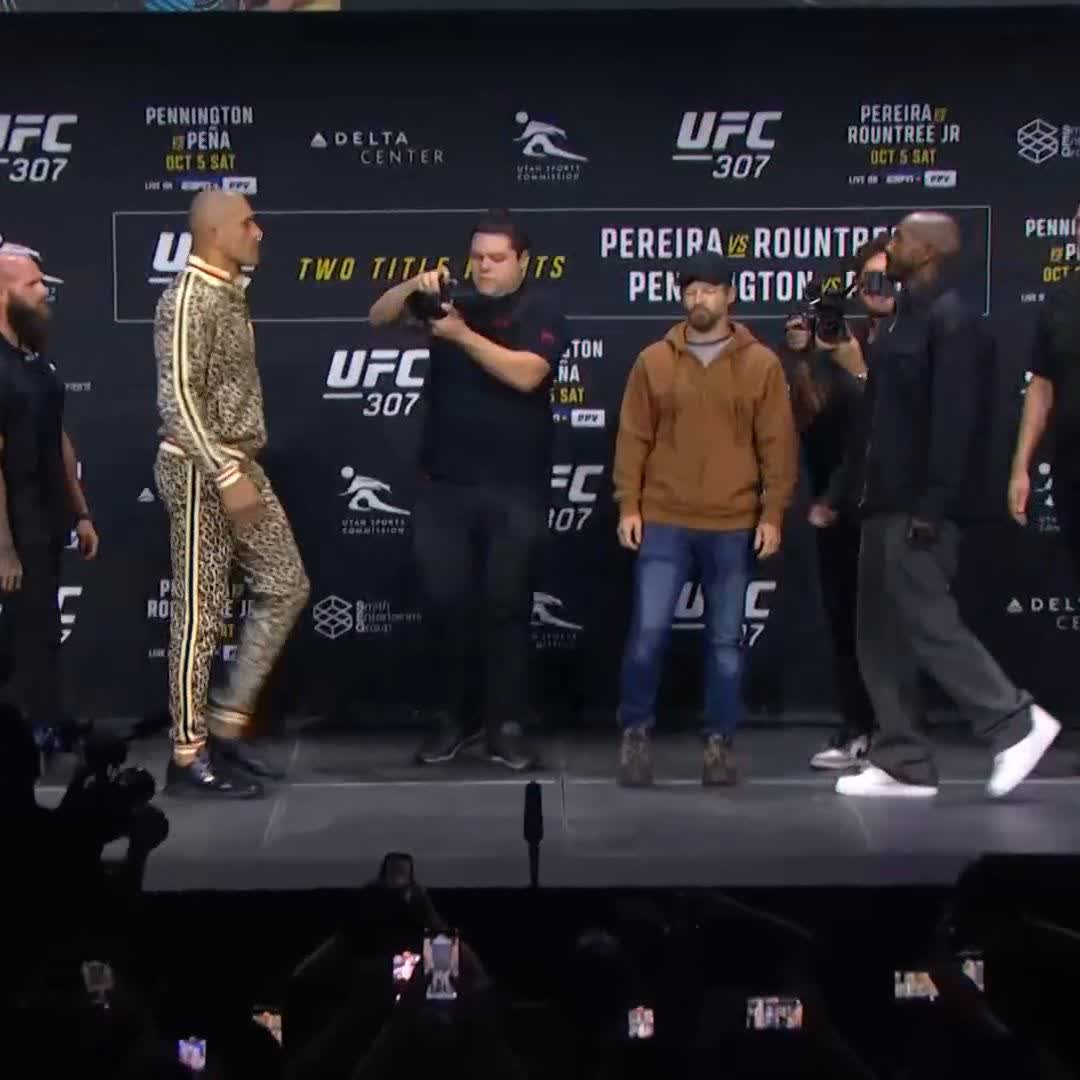 Throw down for the LHW throne 🏆 Alex "Poatan" Pereira vs @KhalilRountree [ #UFC307 | Live SATURDAY on ESPN+ PPV | 10pmET/7pmPT ]