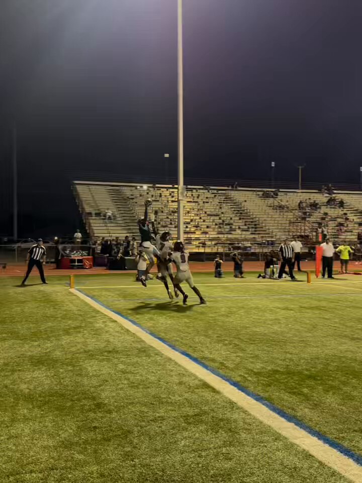 4⭐️ WR 𝐂𝐚𝐫𝐭𝐞𝐫𝐫𝐢𝐨𝐮𝐬 𝓒𝓱𝓸𝓼𝓮𝓷1⭐️ 𝐁𝐫𝐨𝐰𝐧 ONE HAND &amp; CELEBRATION 🤯😭 Halftime; Mansfield Timberview 24, Arlington Seguin 16