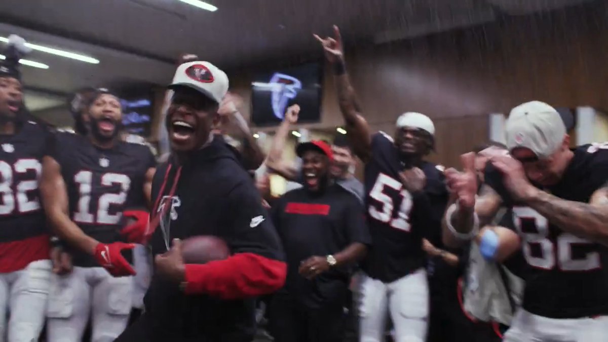YOU LIKE THAT?!? Inside the locker room after Thursday's walk-off win 😤